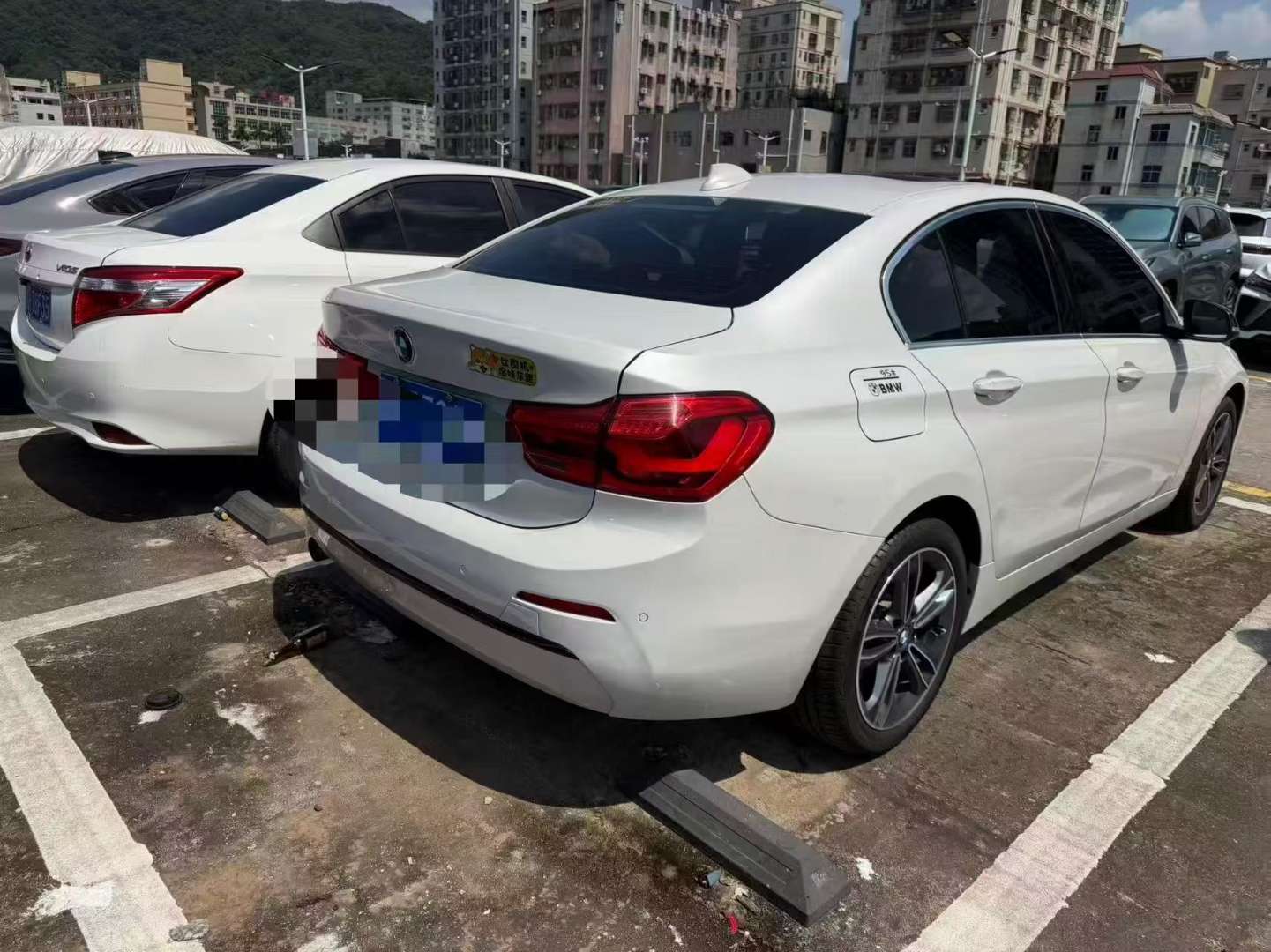 BMW 1 Series 118 Sport Edition 2