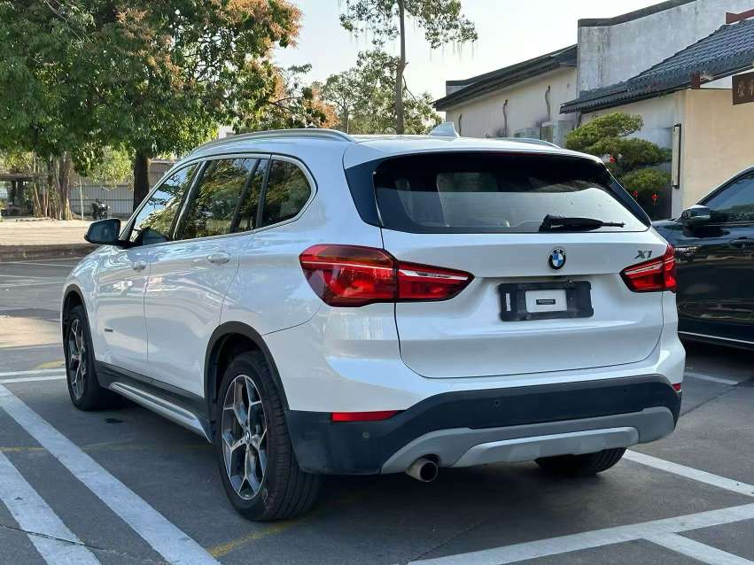BMW X1 Premium 9
