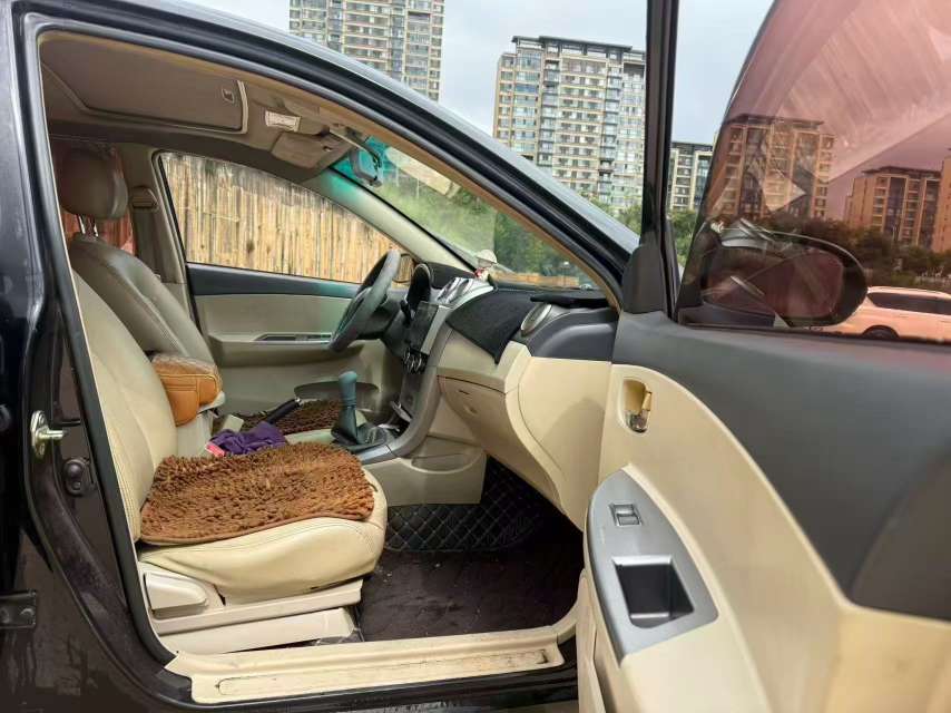 BYD G3 1.5L Manual Sunroof 6