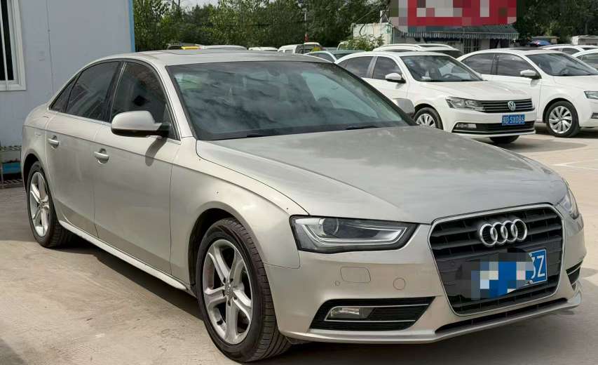 Audi A4L 2015 2.0T Automatic With Sunroof 3