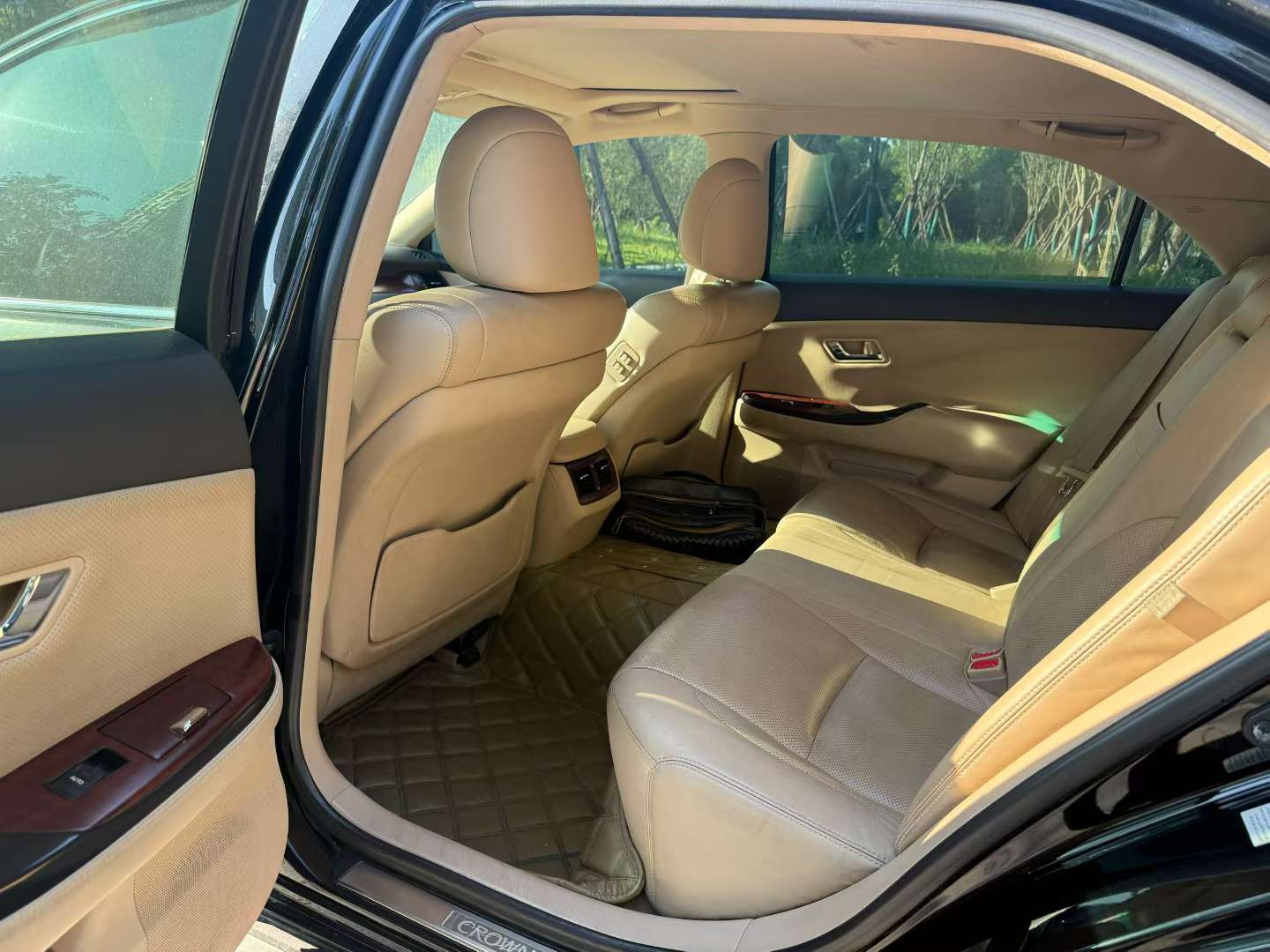 Toyota Crown 5