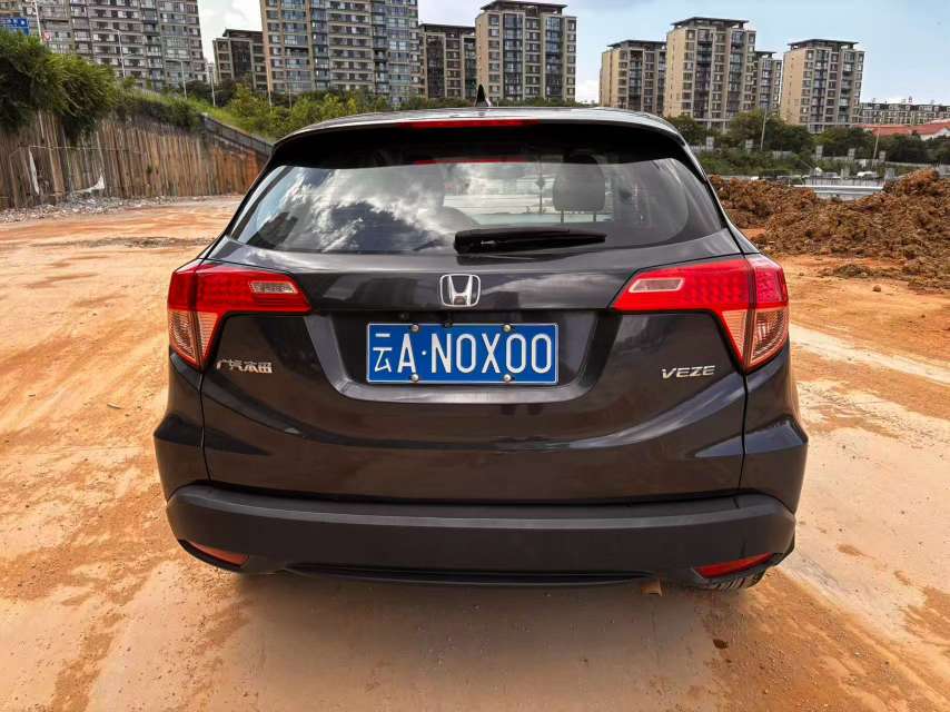 Honda Vezel 2