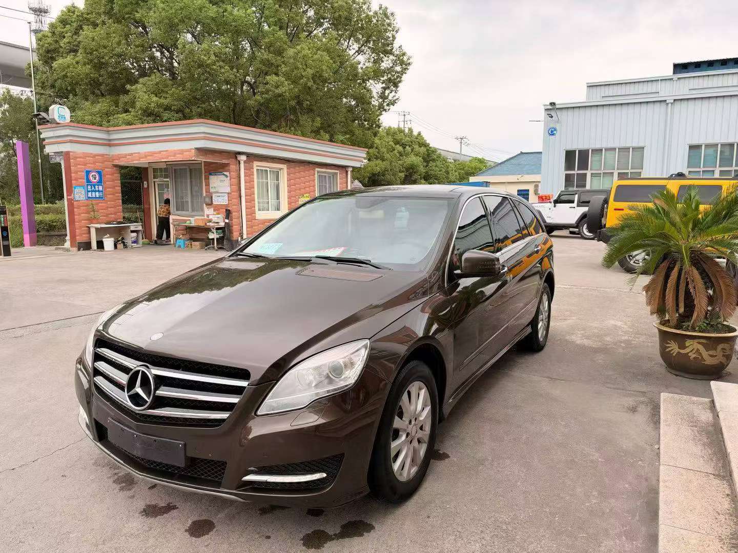 Mercedes-Benz R-Class 2