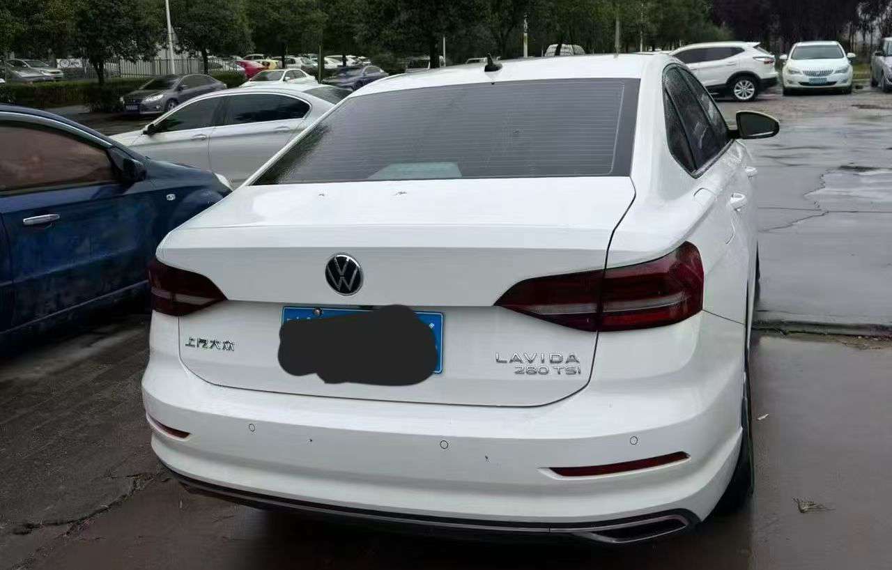 Volkswagen Lavida 1.4T 5