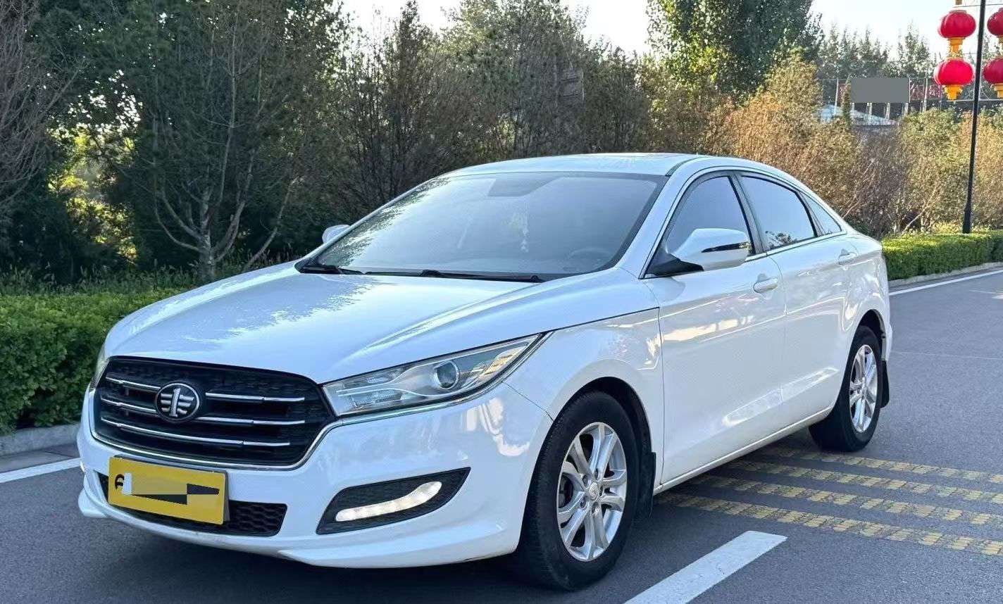 Bestune B50 1.4T Automatic with Sunroof 2