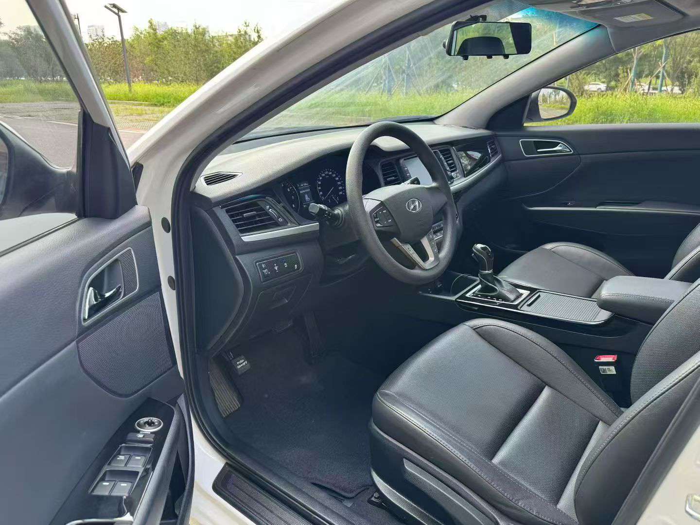 Hyundai Mistra 4
