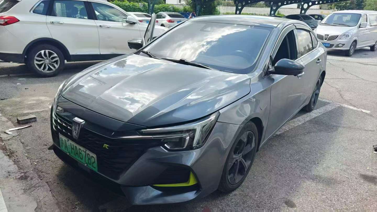 Roewe ER6 MAX Hybrid 2
