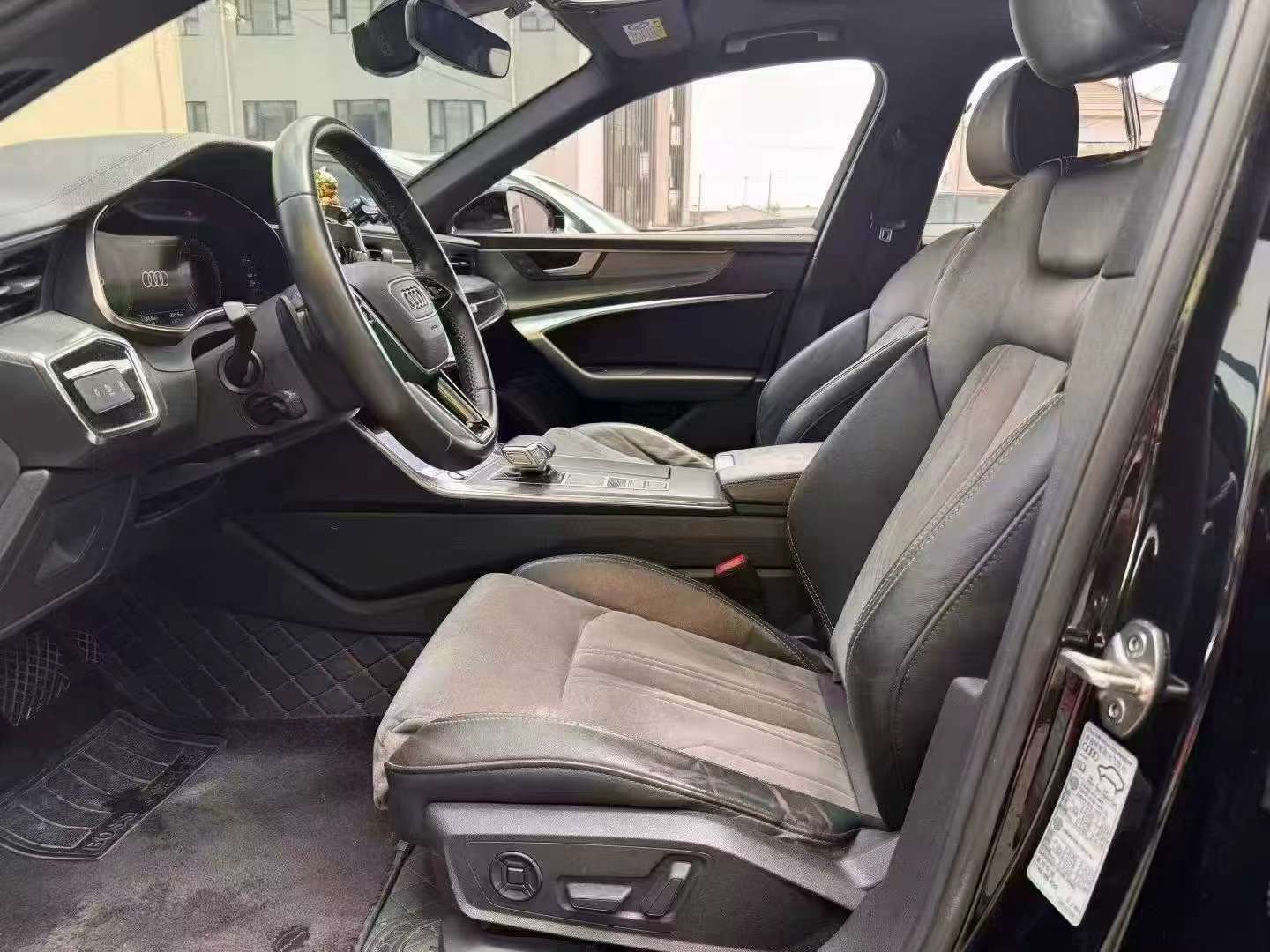 Audi A6L 7