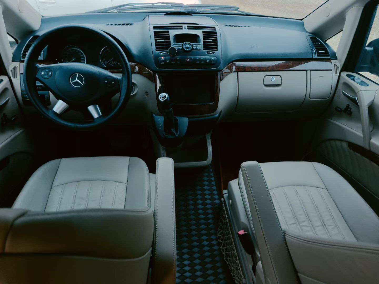 Mercedes-Benz Vito 7-Seater Luxury 7