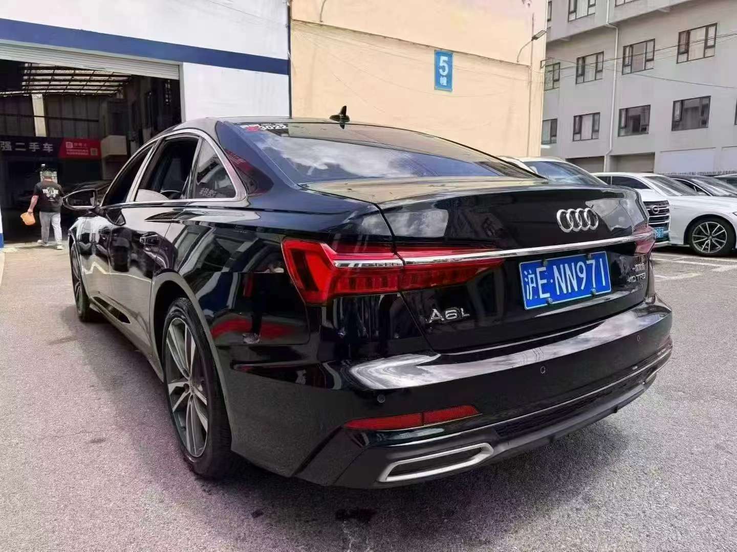 Audi A6L 4