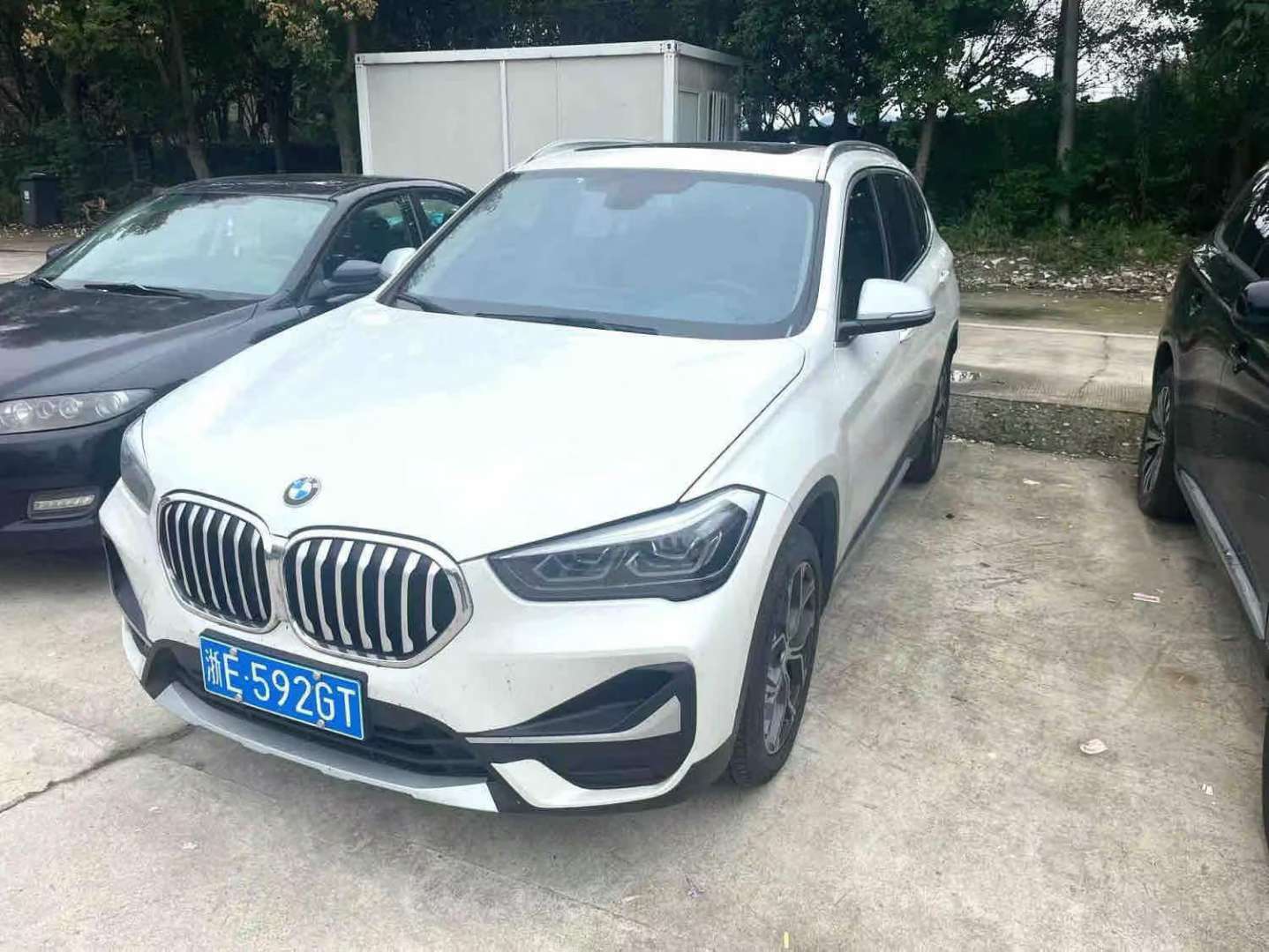 BMW X1 1.5T Premium Trim 2
