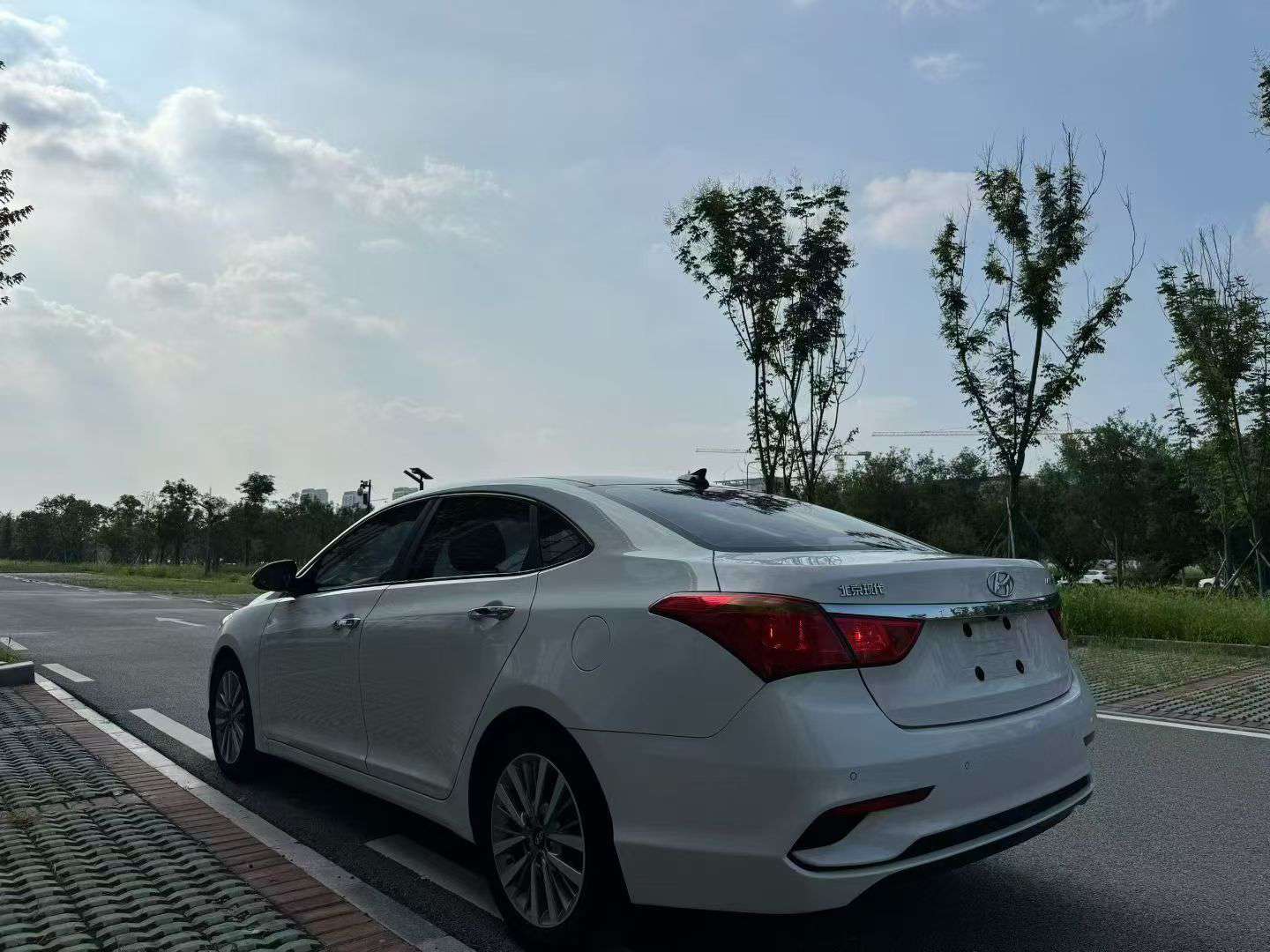 Hyundai Mistra 8