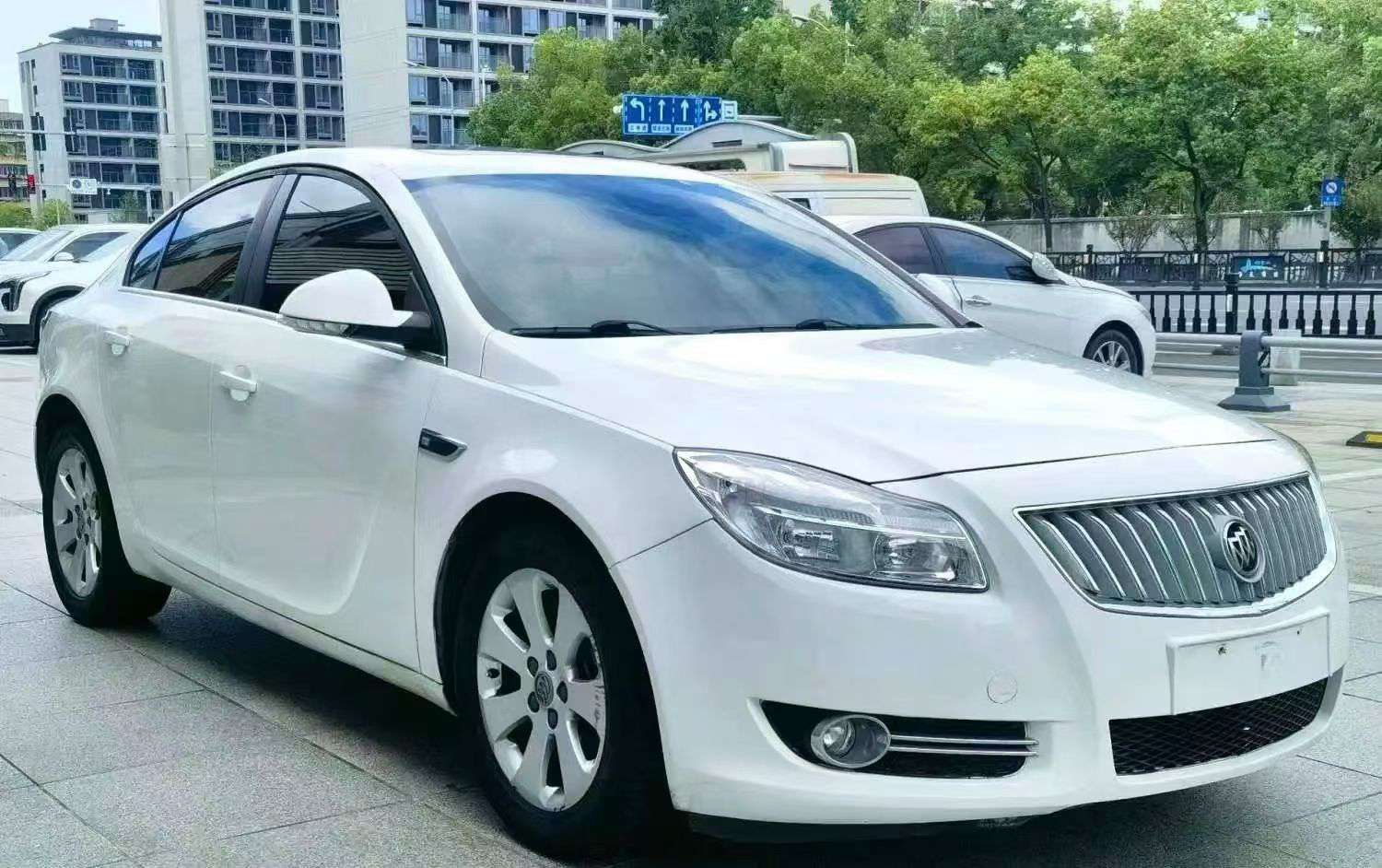 Buick Regal 1.6T 3