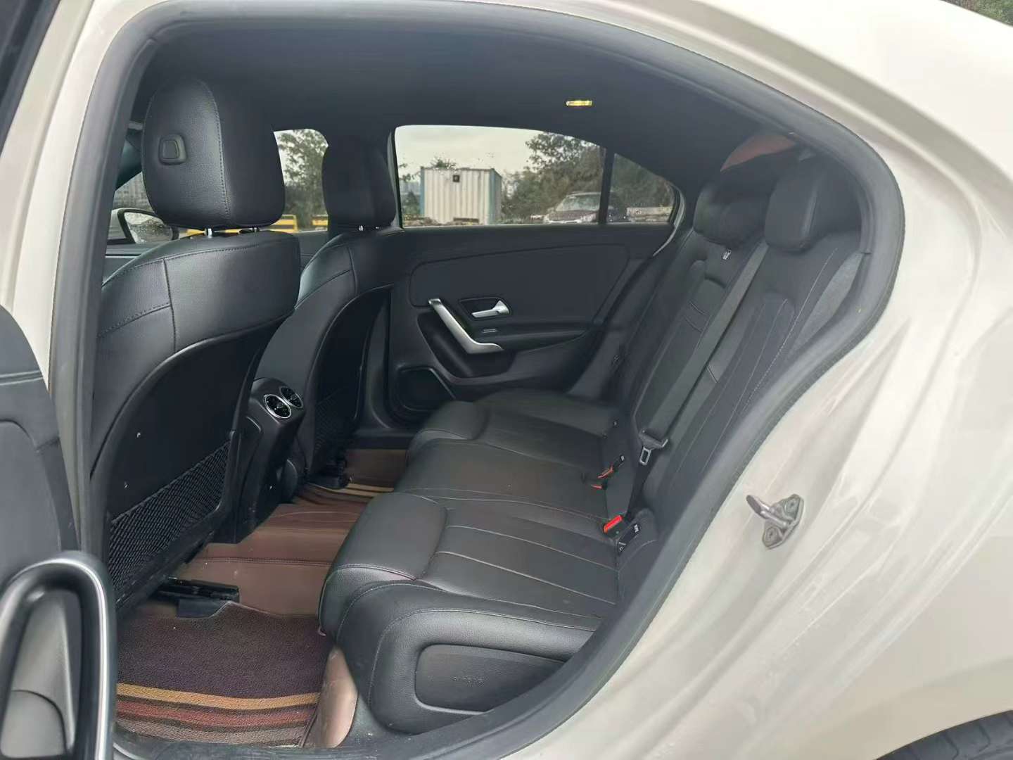 Mercedes-Benz A180L A180L 1.3T 6