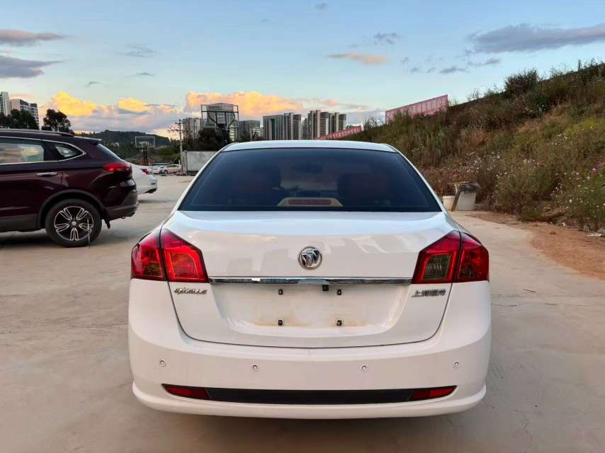 Buick Excelle 1.5L Manual Revised Engine 5