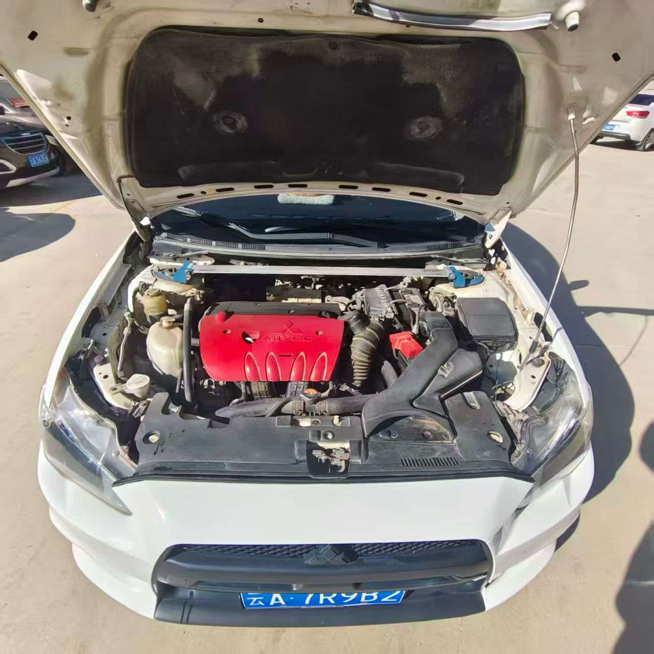 Mitsubishi Lancer 1.8L Manual with Sunroof 6