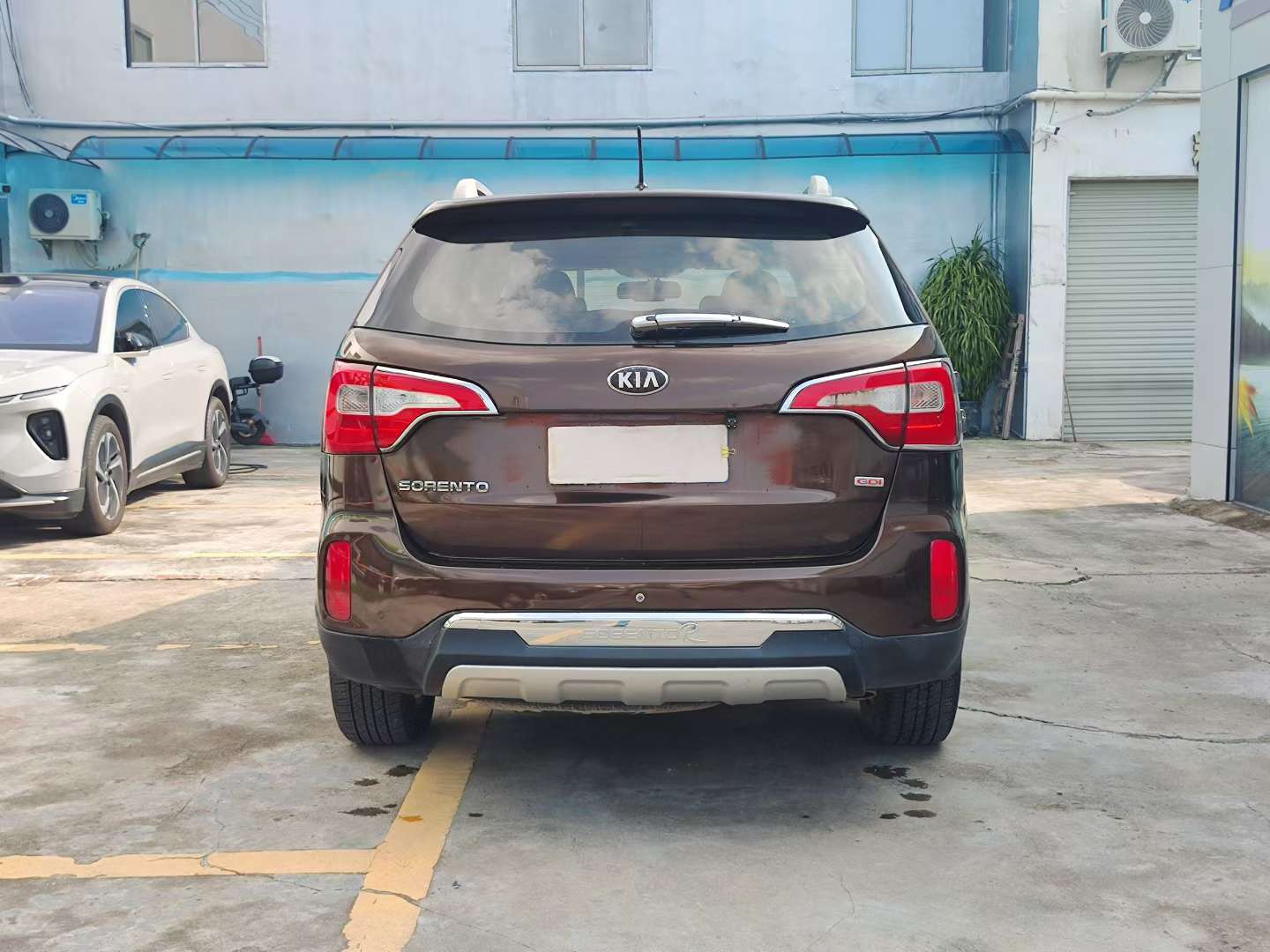 Kia Sorento 2.4L (Import) AWD High Trim 8
