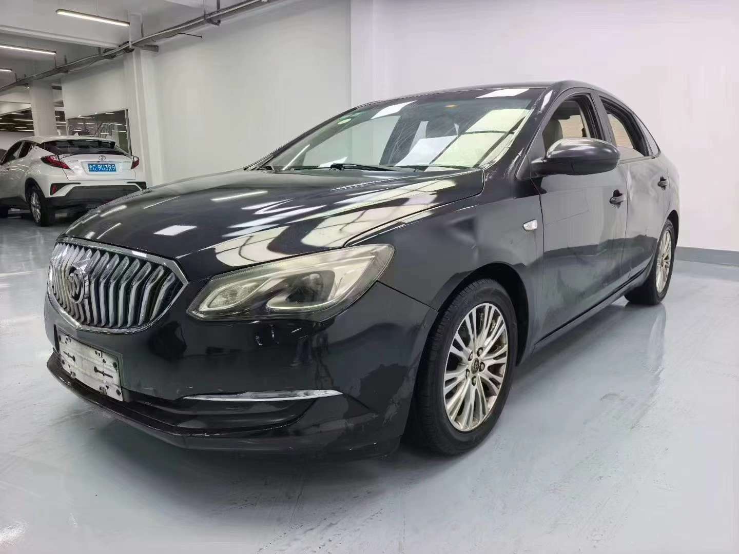 Buick Excelle 3
