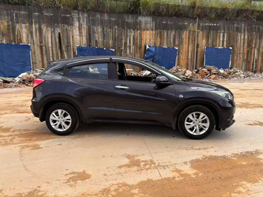 Honda Vezel 5