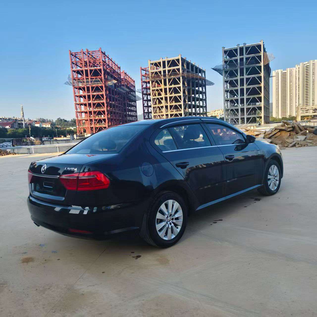 Volkswagen Lavida 5
