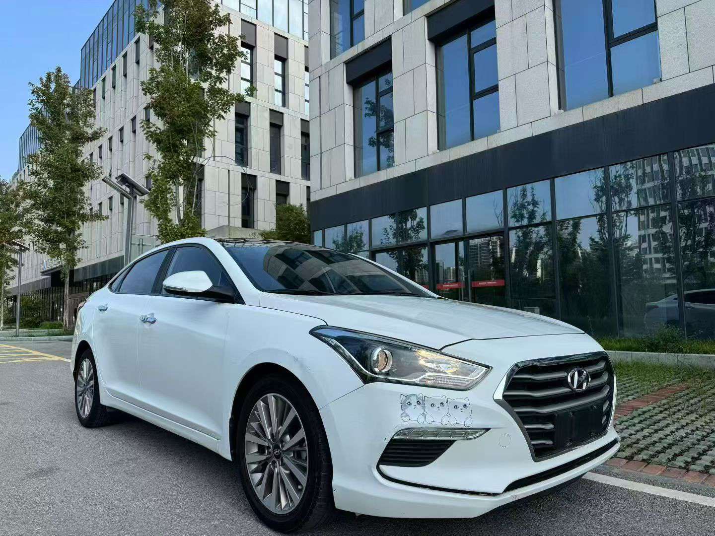 Hyundai Mistra 3