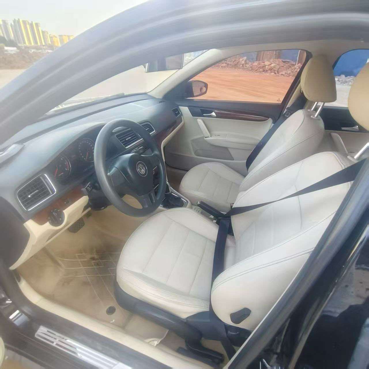 Volkswagen Lavida 9