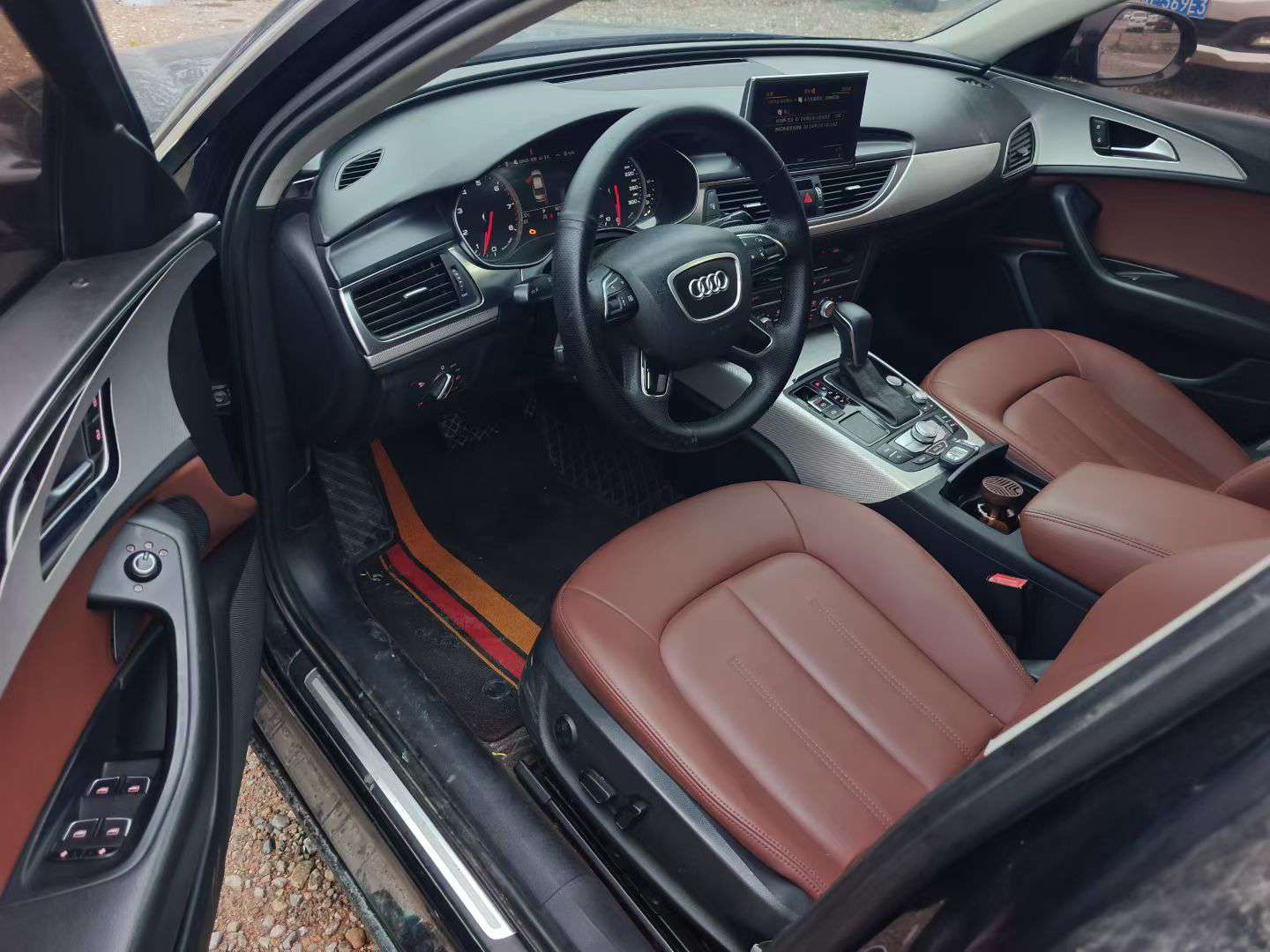 Audi A6 2.5L V6 Automatic with Sunroof 4