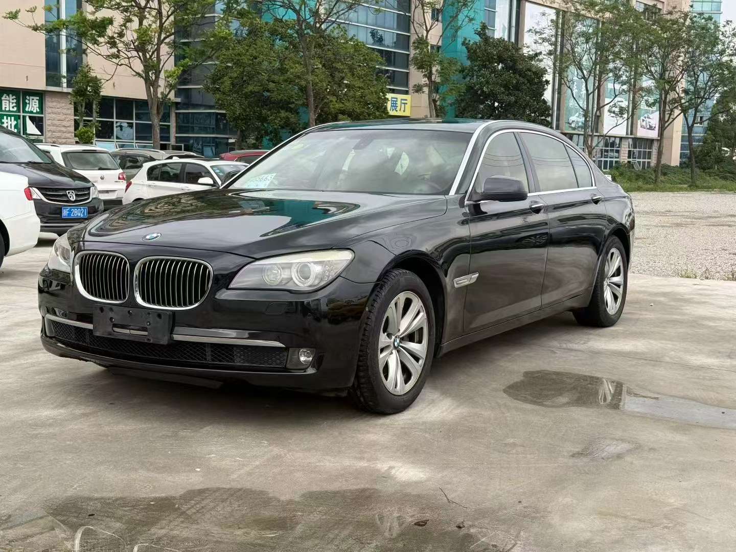 BMW 7 Series 730Li Elegant 2