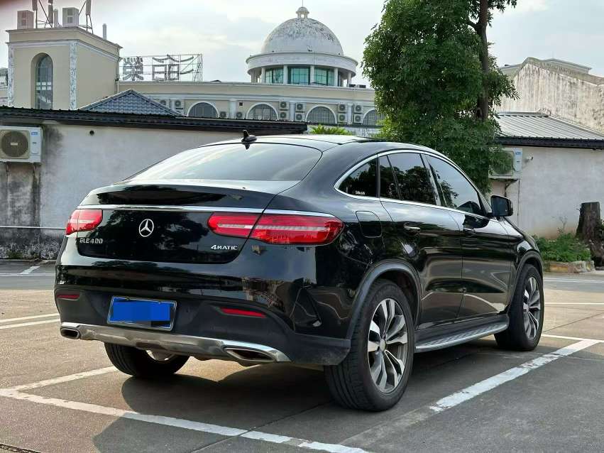 Mercedes-Benz GLE 7