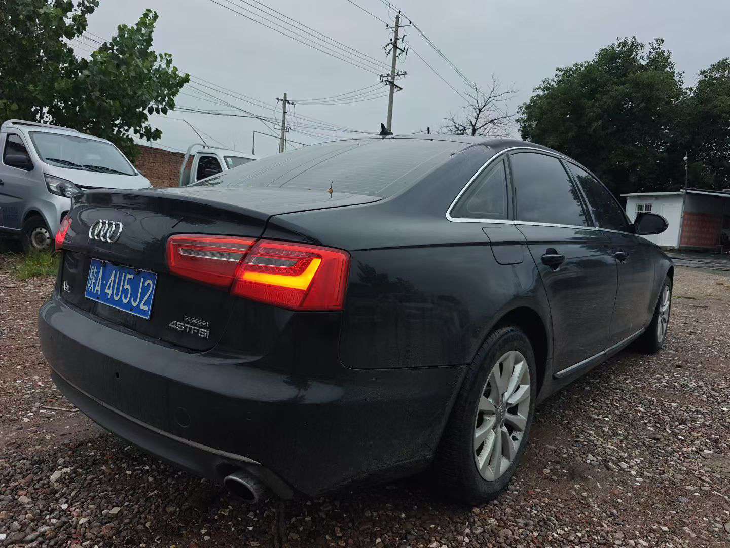 Audi A6 2.5L V6 Automatic with Sunroof 9