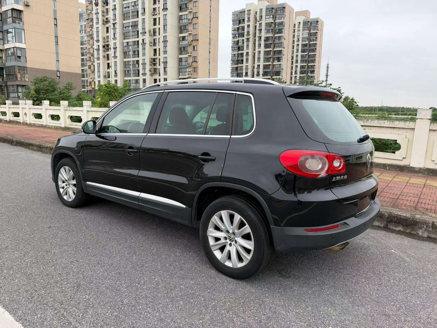 Volkswagen Tiguan 2012 2.0T 4WD Top Trim 6