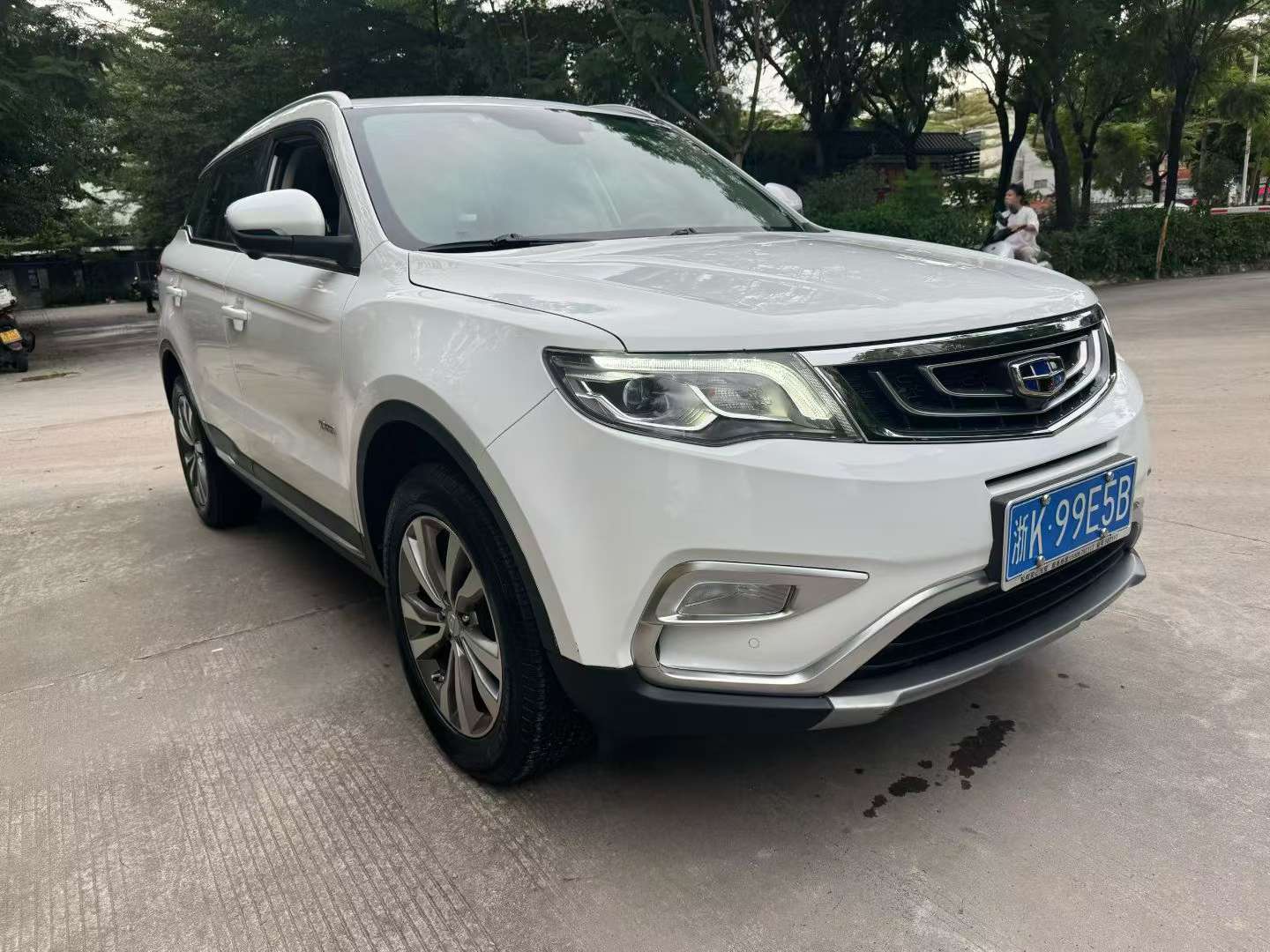 Geely Boyue 1.8T Luxury Edition