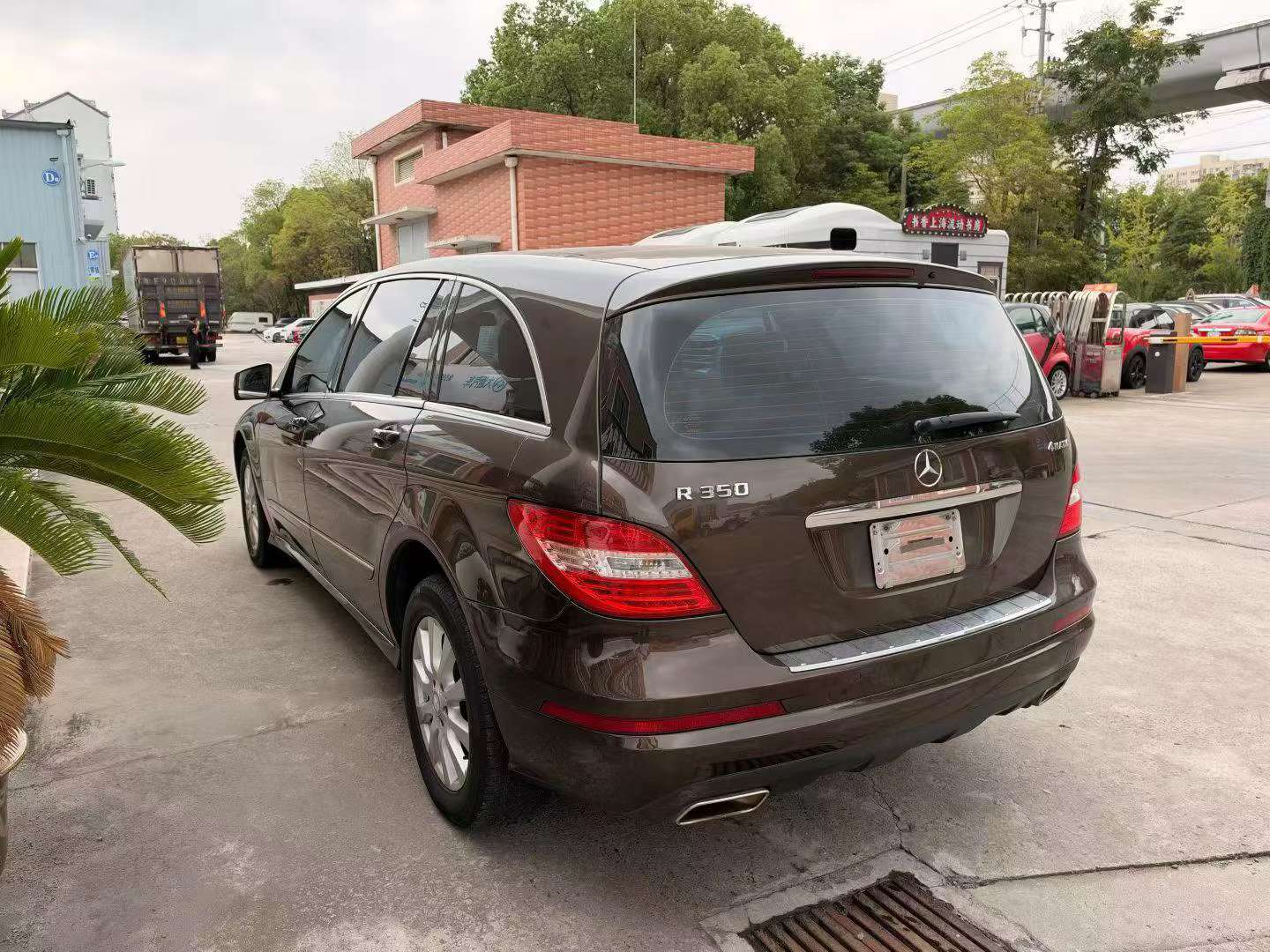 Mercedes-Benz R-Class 8