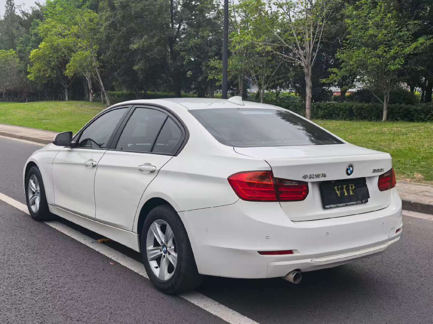 BMW 3 Series 2014 320i 2.0T Fashion 9