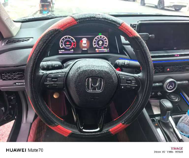 Honda Accord 2024 1.5L Automatic Luxury 9