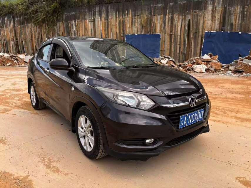 Honda Vezel 3
