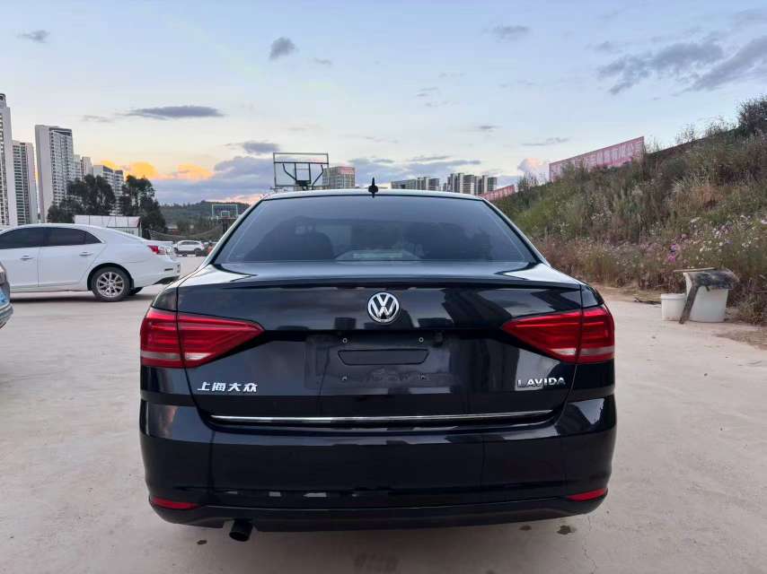 Volkswagen Lavida Facelift Manual 1.6 3
