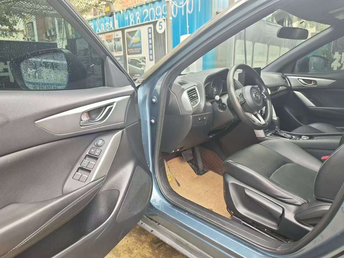 Mazda CX-4 2.0L Automatic 2WD Sky Activ Active Edition 4