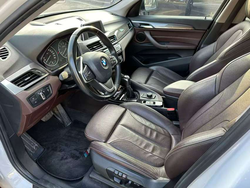 BMW X1 Premium 4