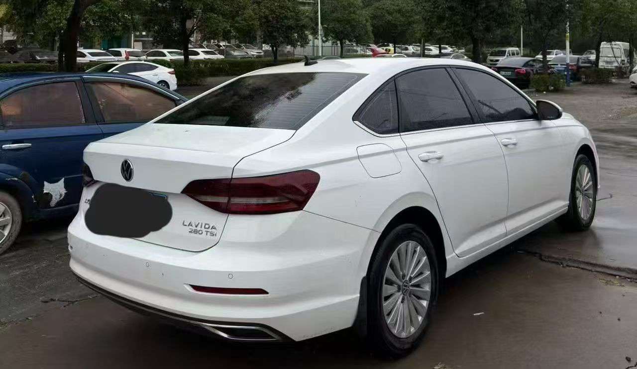 Volkswagen Lavida 1.4T 6