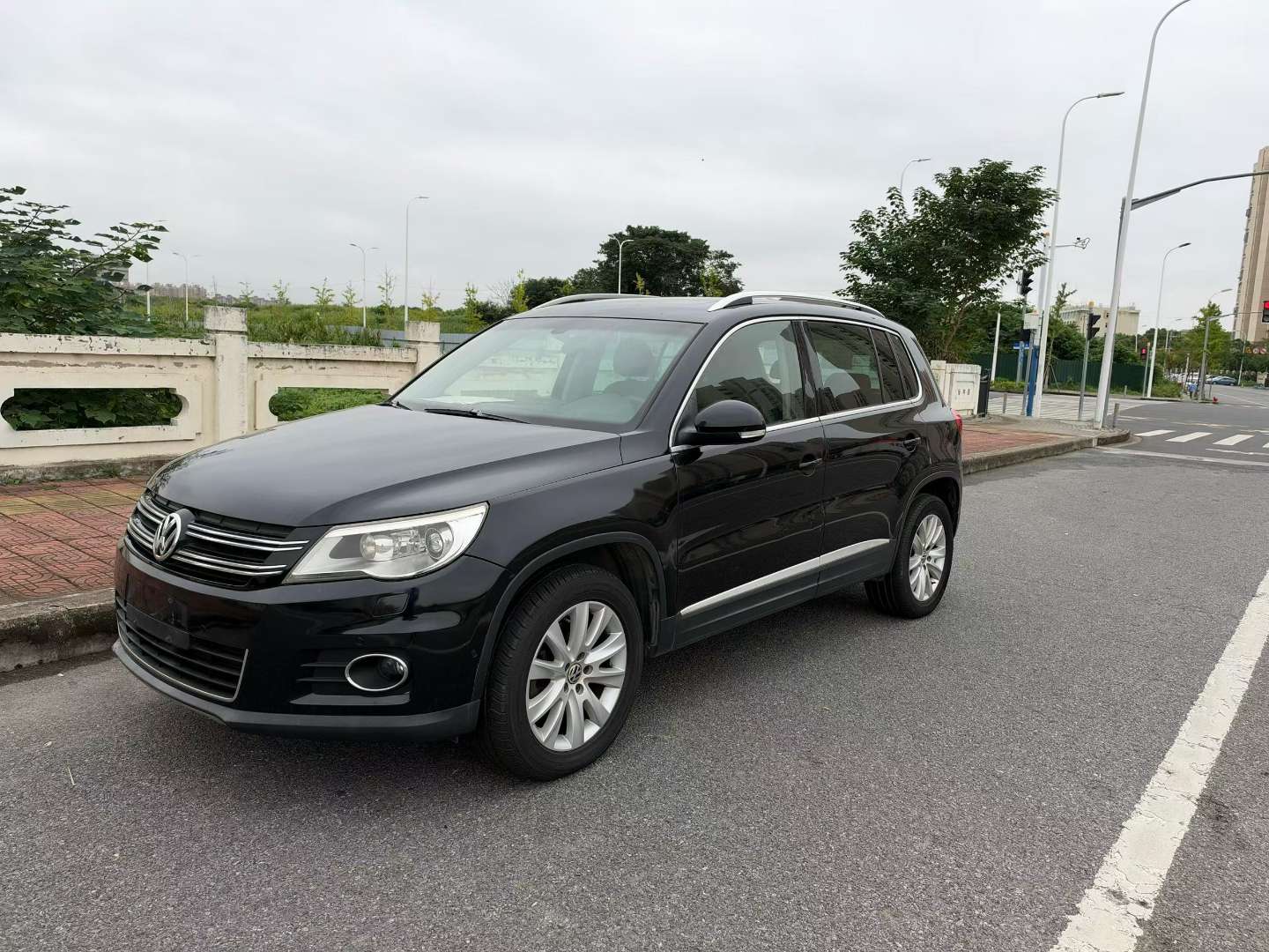 Volkswagen Tiguan 2012 2.0T 4WD Top Trim 2