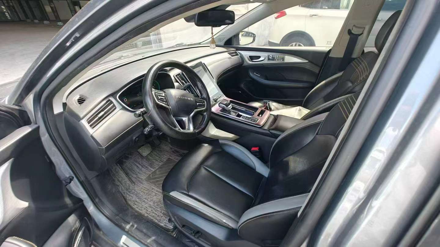 Roewe ER6 MAX Hybrid 4