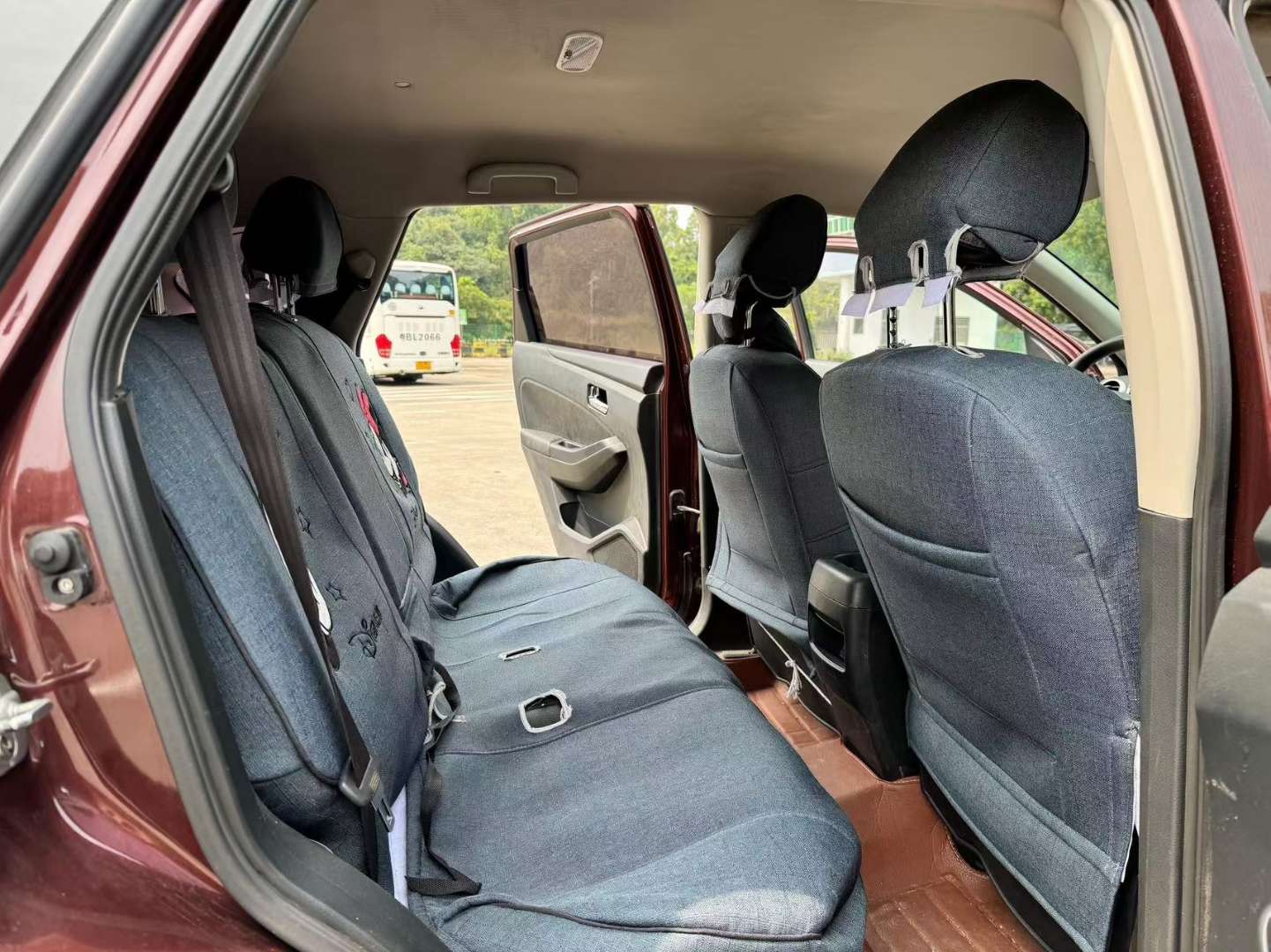 Venucia T70 2.0 Automatic No Sunroof Ruixing Edition 8