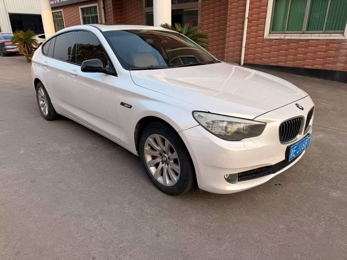 BMW 5 Series GT 2012 535GT 3