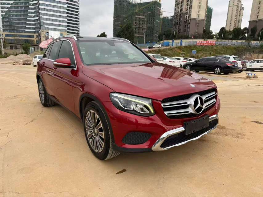 Mercedes-Benz GLC GLC200 2.0T 4WD 3