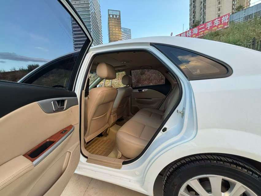 Buick Excelle 1.5L Manual Revised Engine 8