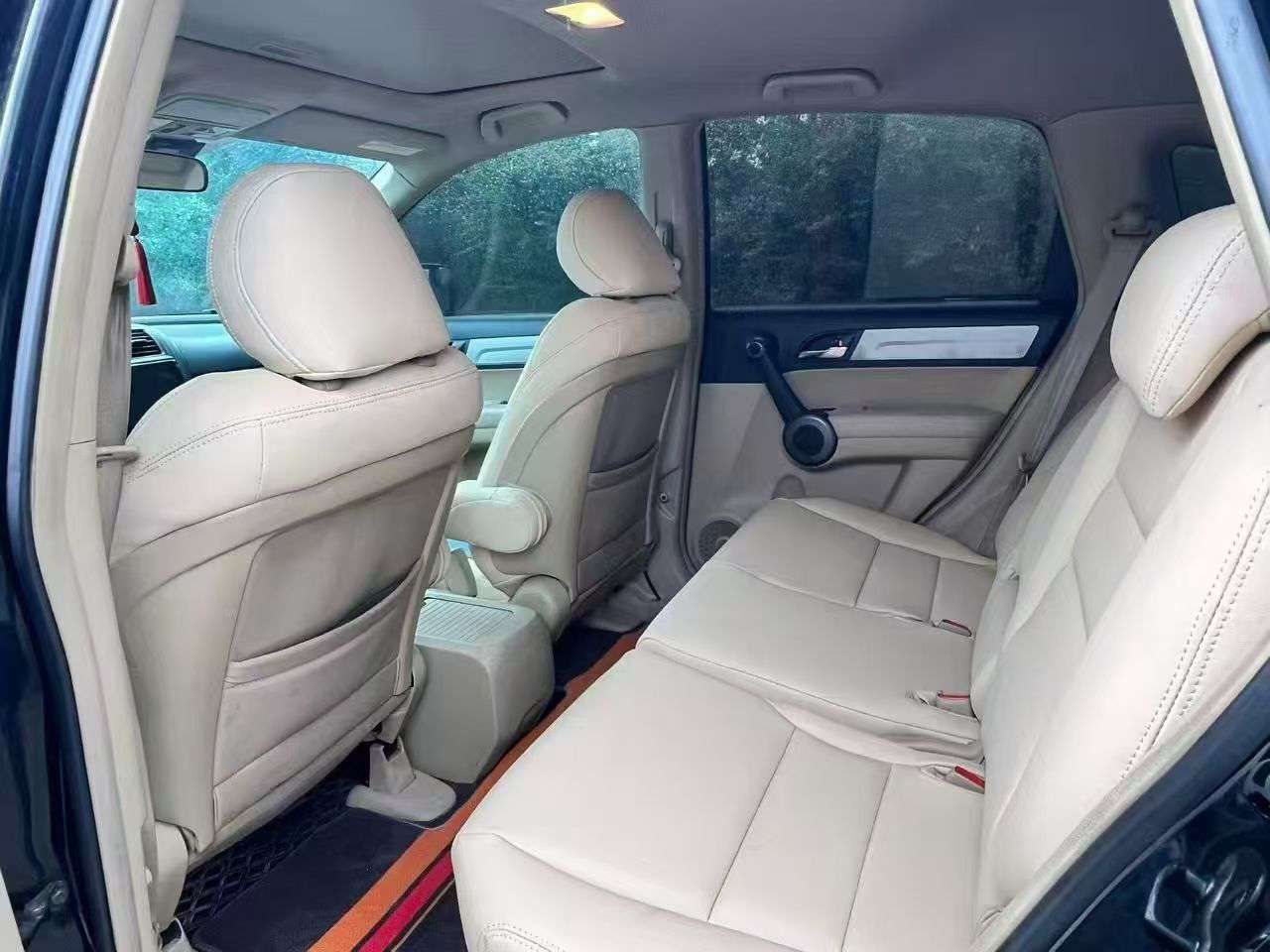 Honda CR-V 2010 2.0L 4WD with Sunroof 6