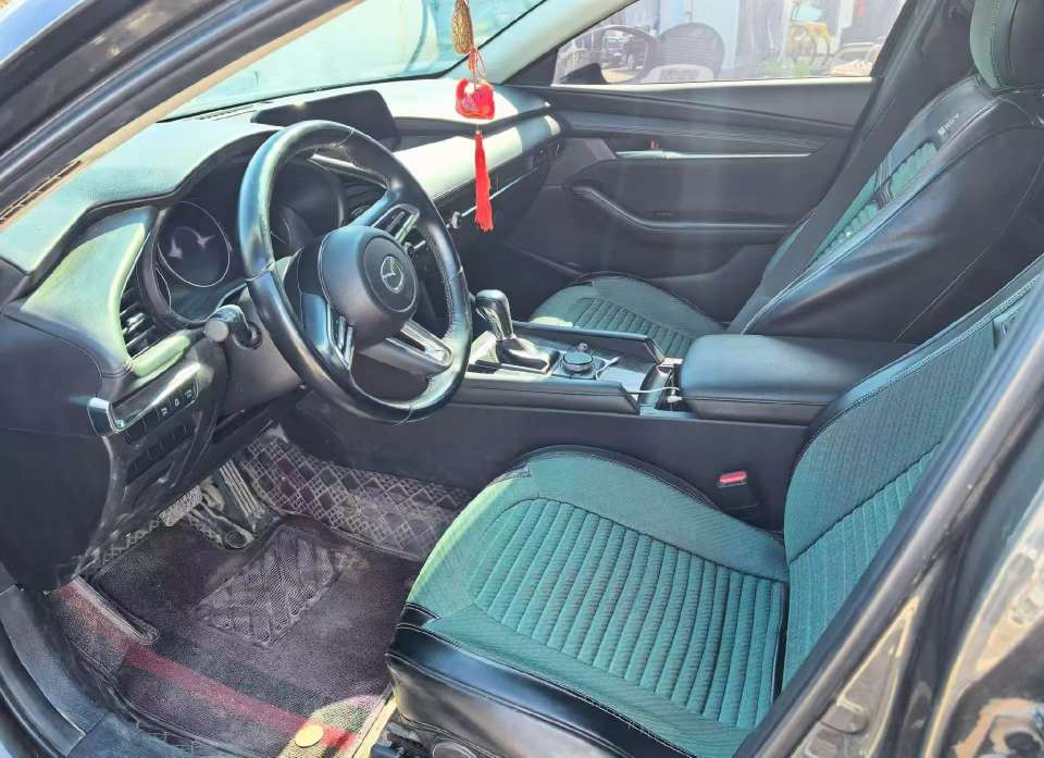 Mazda Mazda3 2022 2.0L 4