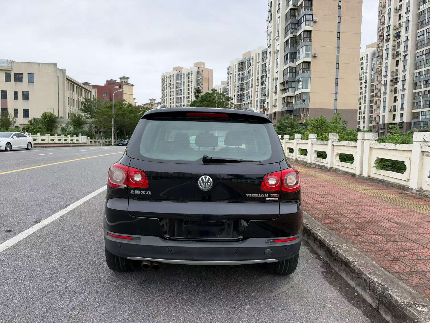 Volkswagen Tiguan 2012 2.0T 4WD Top Trim 4
