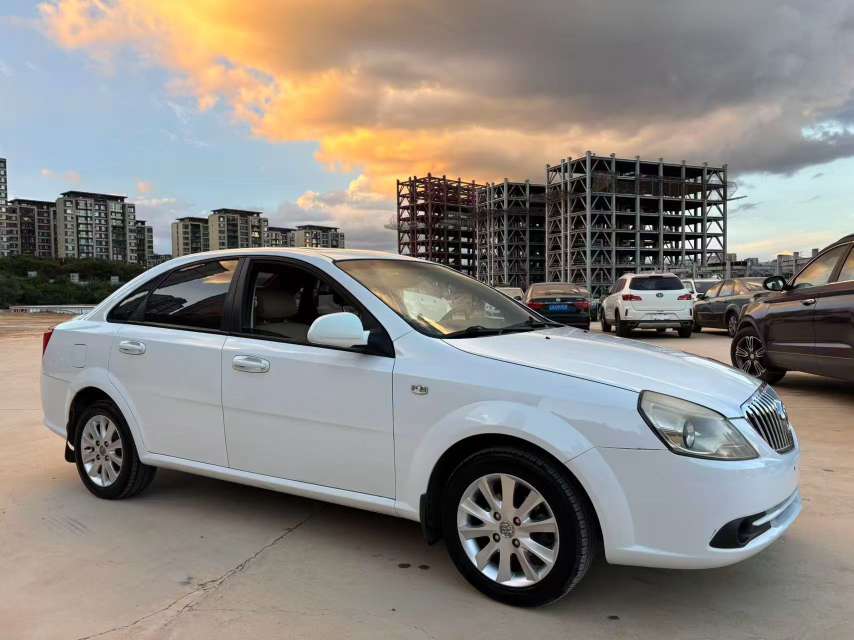 Buick Excelle 1.5L Manual Revised Engine 2